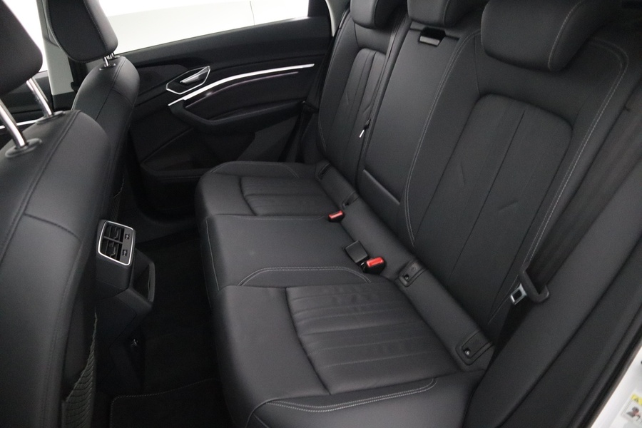 Audi Q8 e-tron vaihtoauto