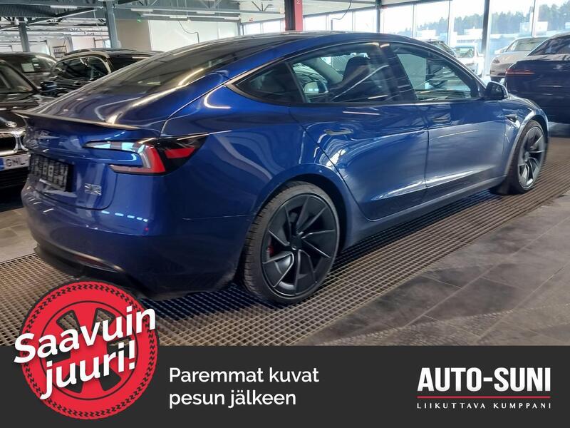 Tesla Model 3 vaihtoauto
