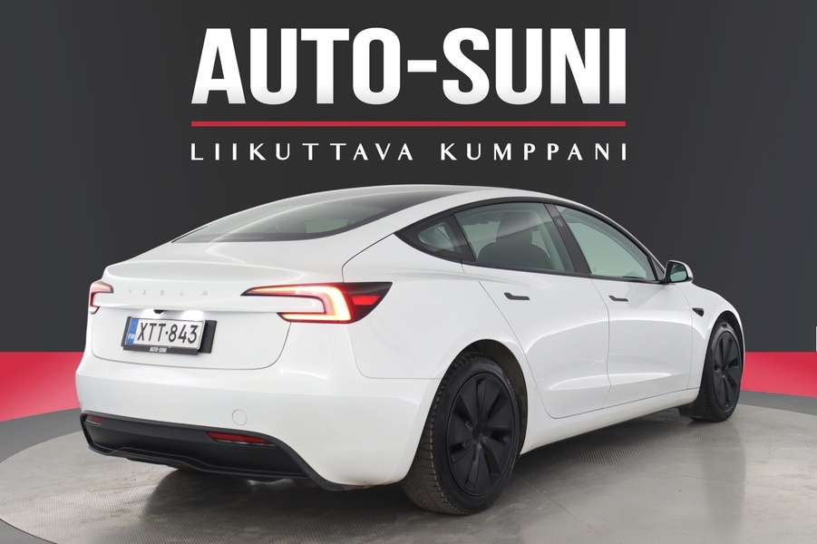 Tesla Model 3 vaihtoauto