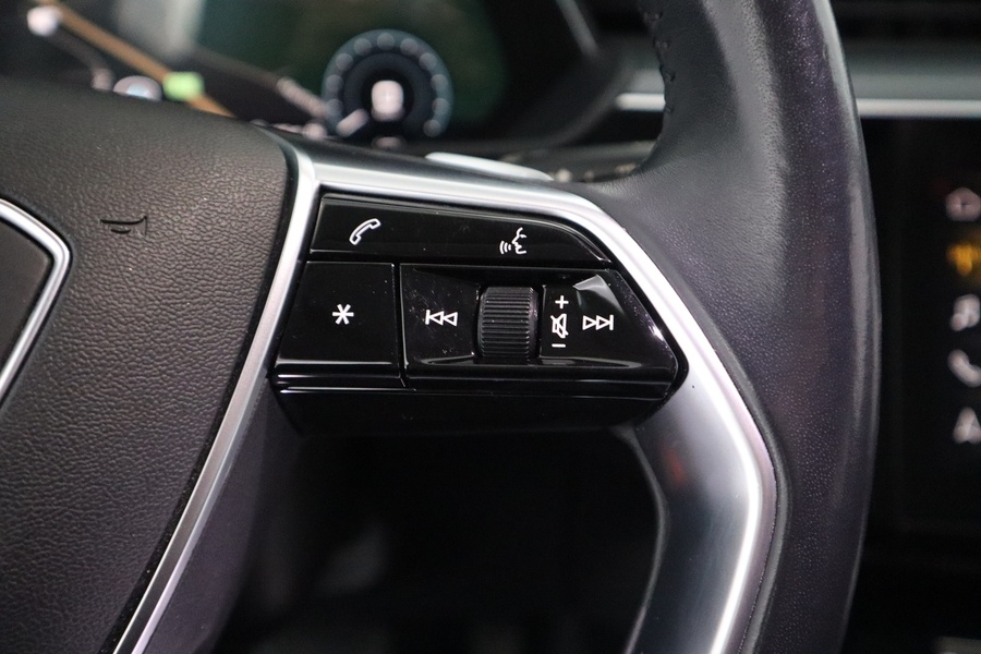 Audi e-tron vaihtoauto