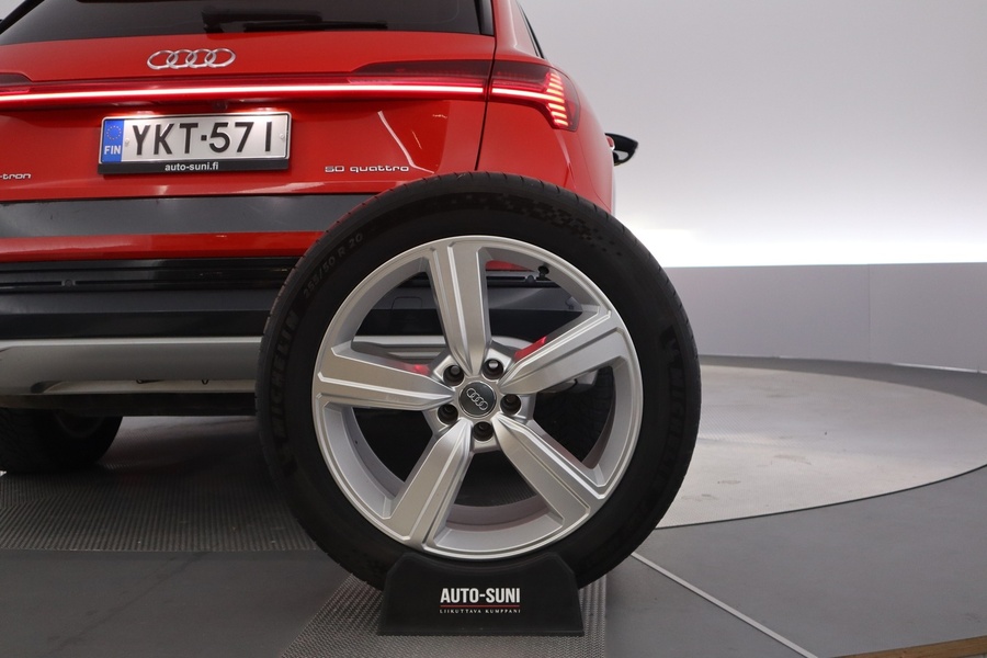Audi e-tron vaihtoauto