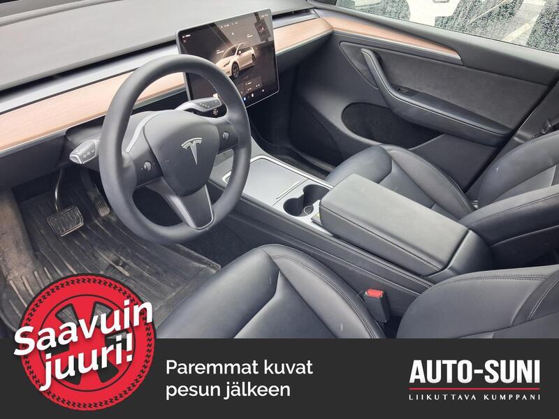 Tesla Model Y vaihtoauto