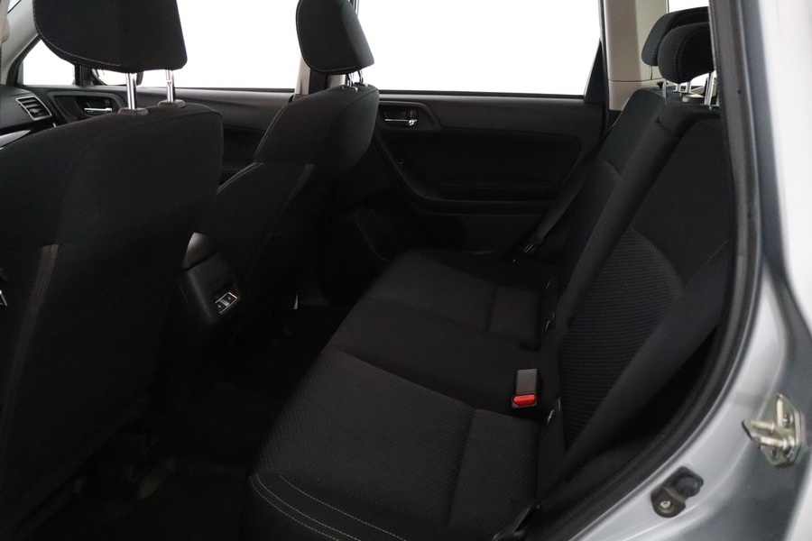 Subaru Forester vaihtoauto