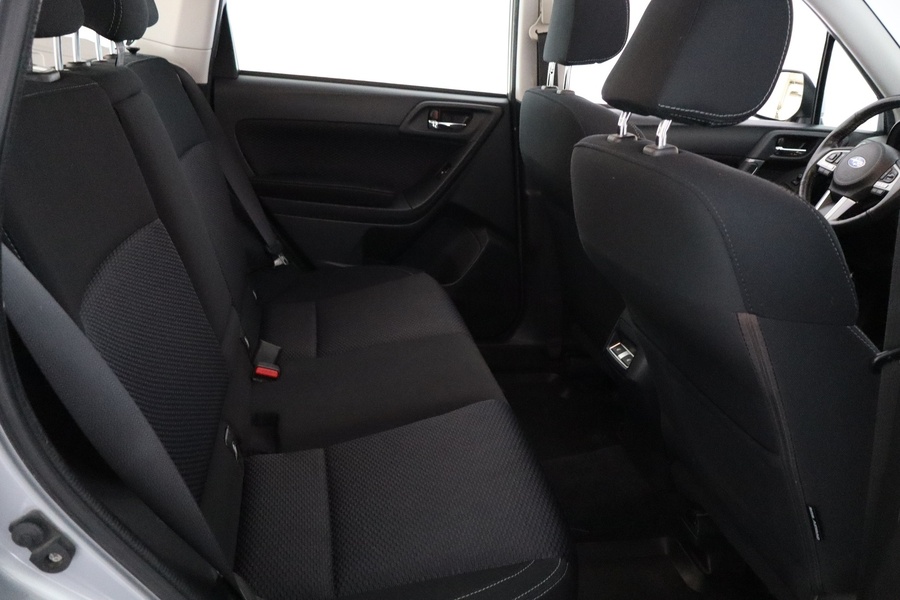 Subaru Forester vaihtoauto