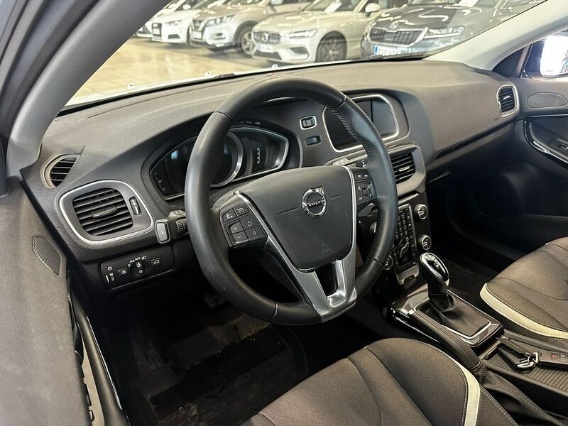 Volvo V40 Cross Country vaihtoauto