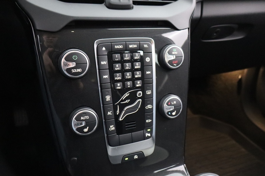 Volvo V40 Cross Country vaihtoauto