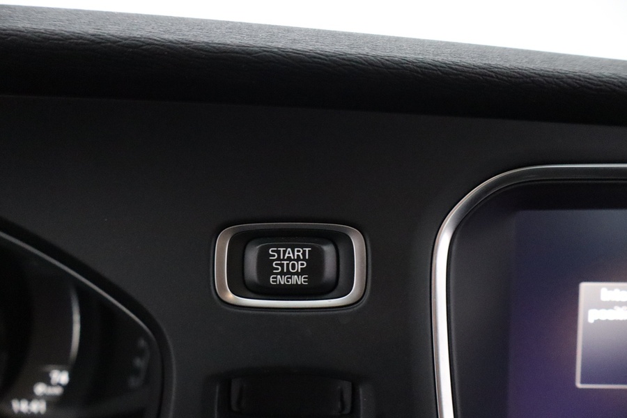 Volvo V40 Cross Country vaihtoauto