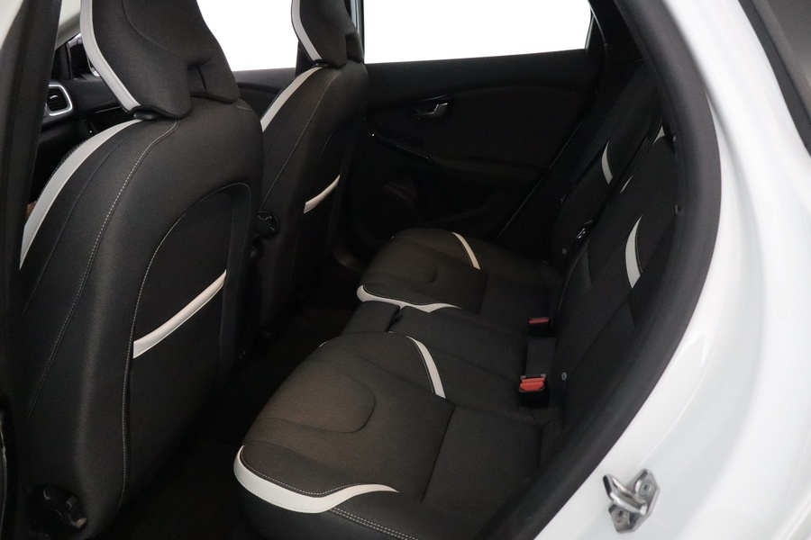 Volvo V40 Cross Country vaihtoauto