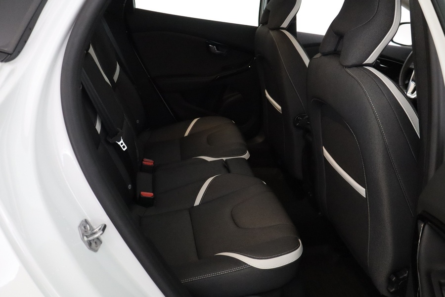 Volvo V40 Cross Country vaihtoauto