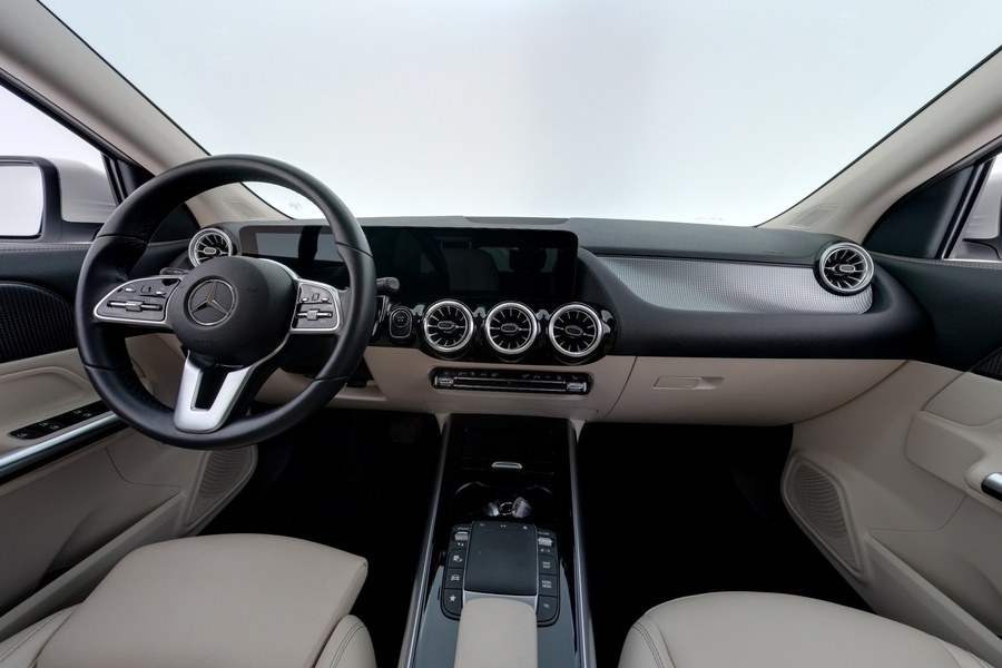 Mercedes-Benz EQA vaihtoauto