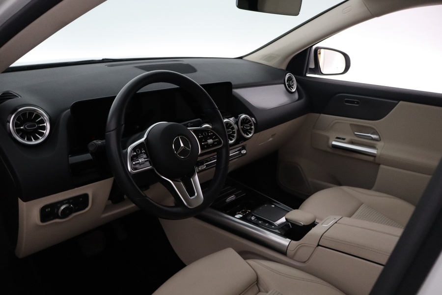 Mercedes-Benz EQA vaihtoauto