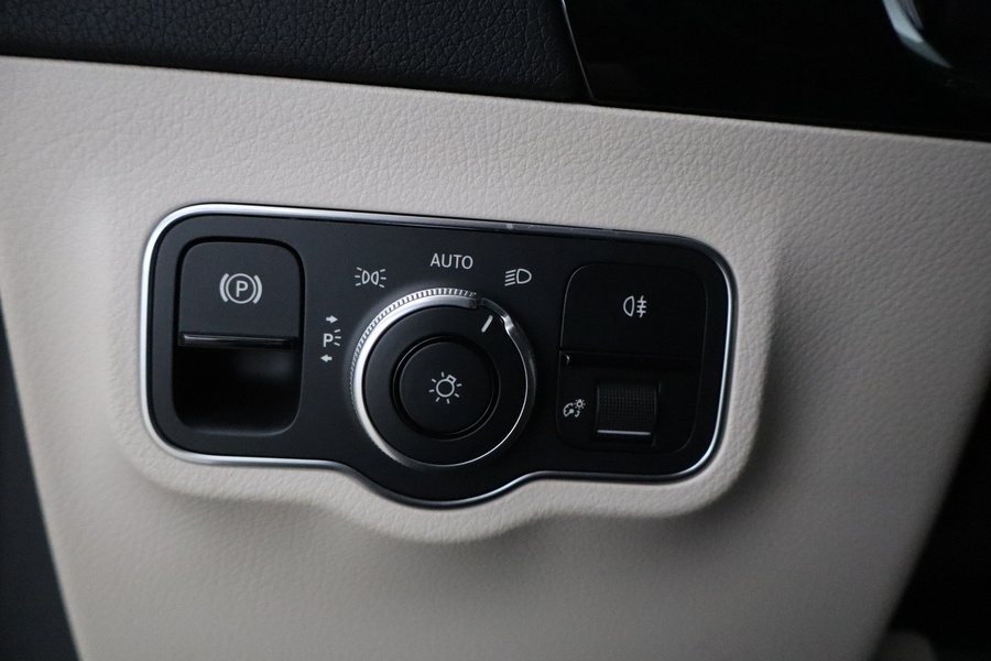 Mercedes-Benz EQA vaihtoauto