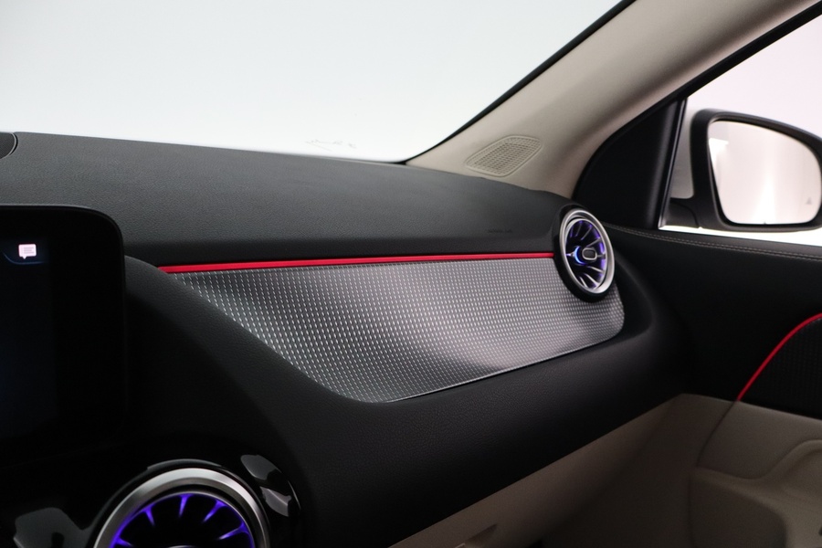 Mercedes-Benz EQA vaihtoauto