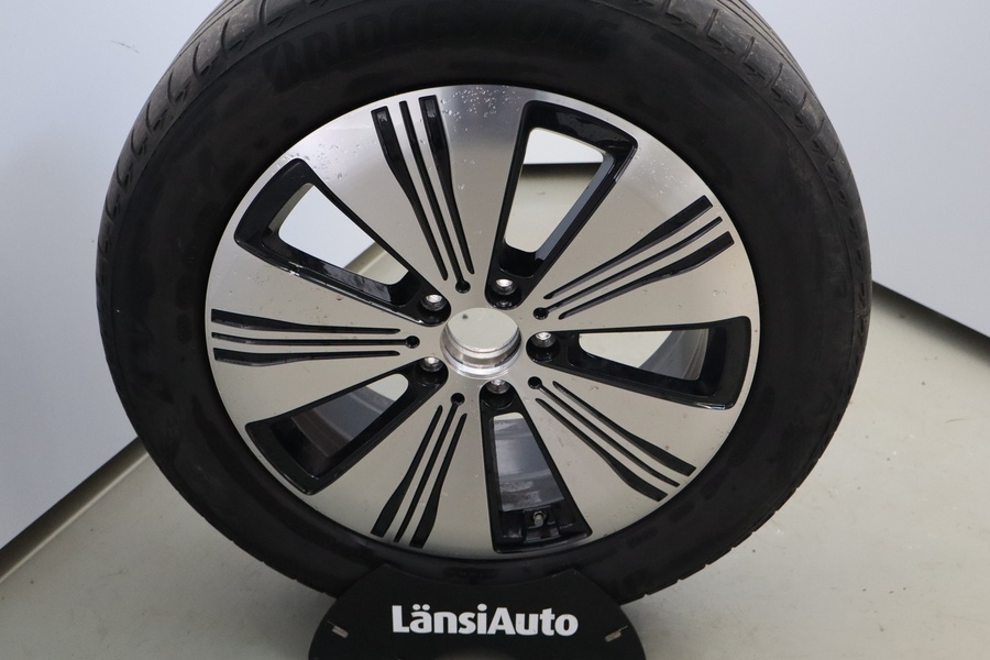 Mercedes-Benz EQA vaihtoauto