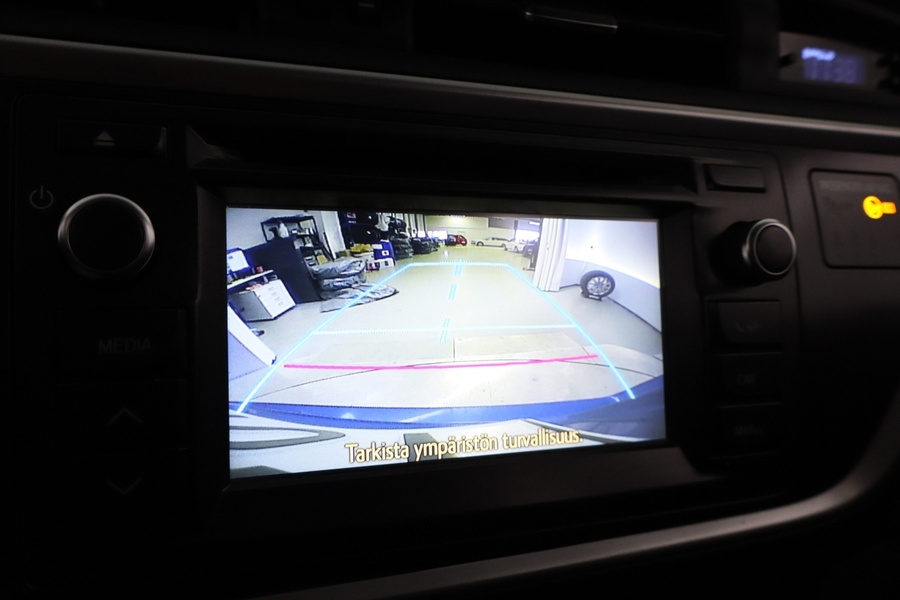 Toyota Auris vaihtoauto