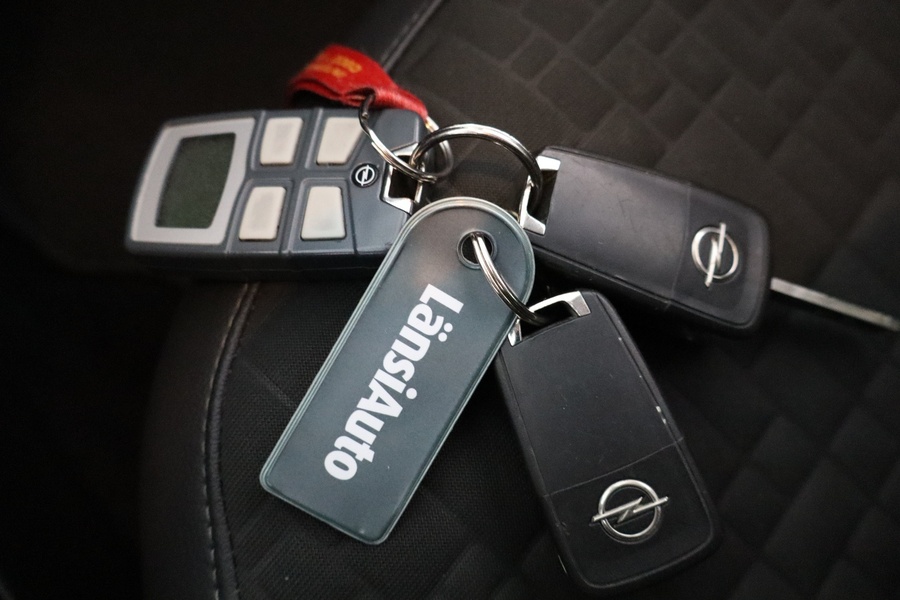 Opel Corsa vaihtoauto