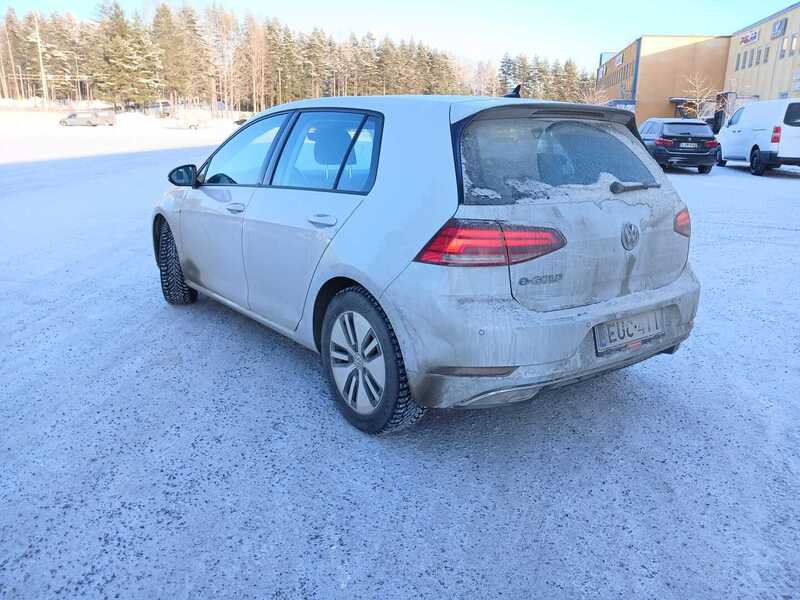 Volkswagen Golf vaihtoauto