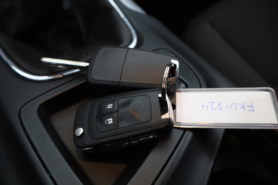 Opel Insignia vaihtoauto