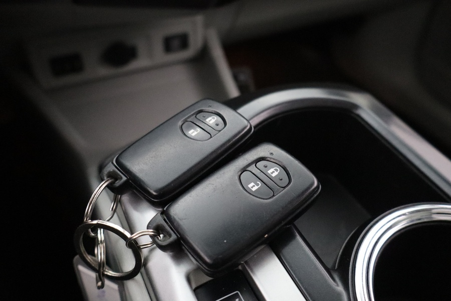 Toyota Prius+ vaihtoauto