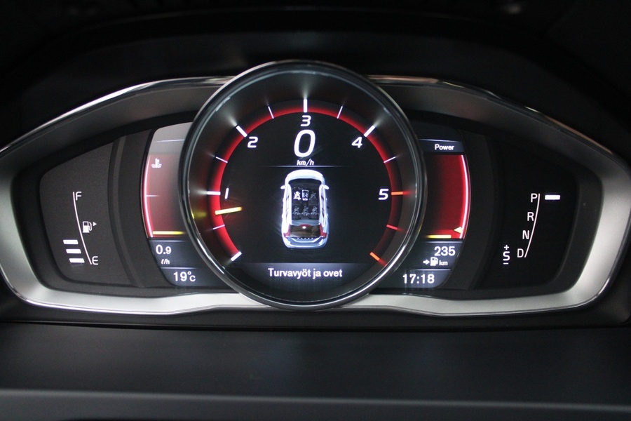 Volvo V60 Cross Country vaihtoauto