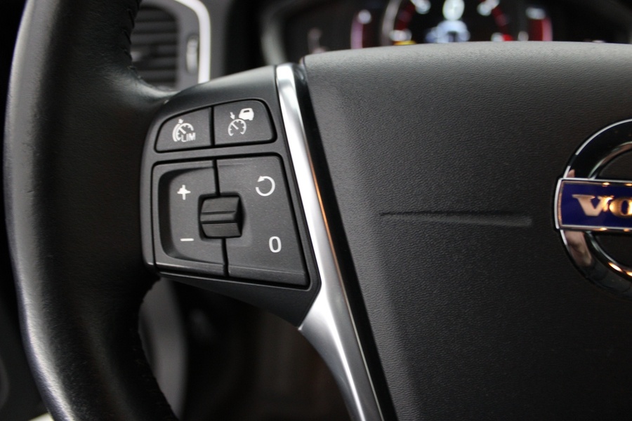 Volvo V60 Cross Country vaihtoauto