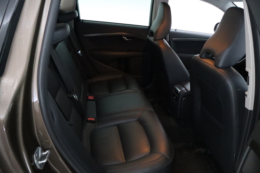 Volvo V70 vaihtoauto