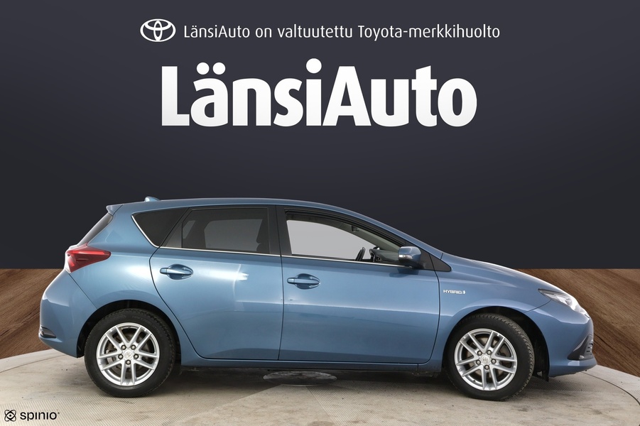 Toyota Auris vaihtoauto