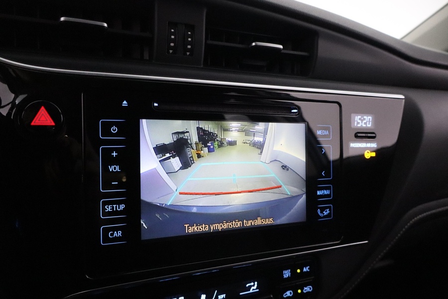 Toyota Auris vaihtoauto