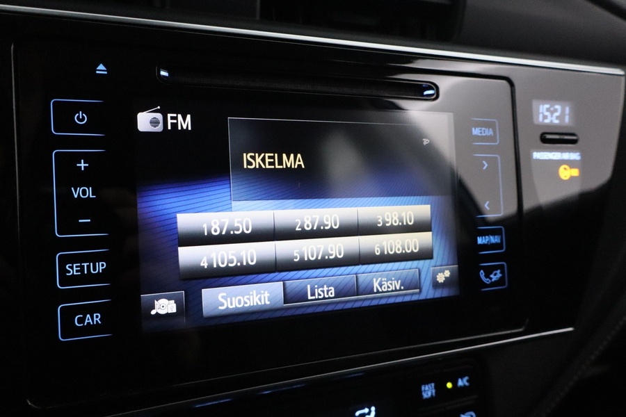 Toyota Auris vaihtoauto