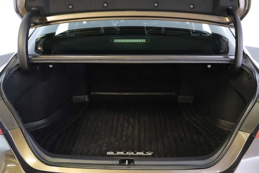 Toyota Camry vaihtoauto