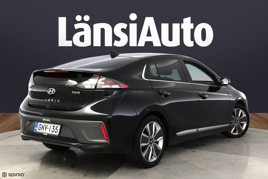 Hyundai IONIQ hybrid vaihtoauto