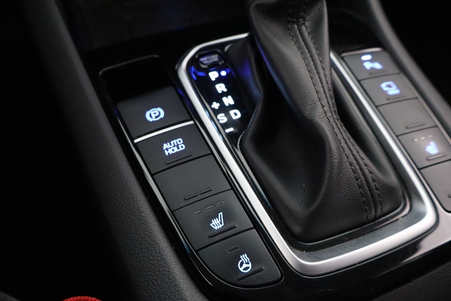 Hyundai IONIQ hybrid vaihtoauto