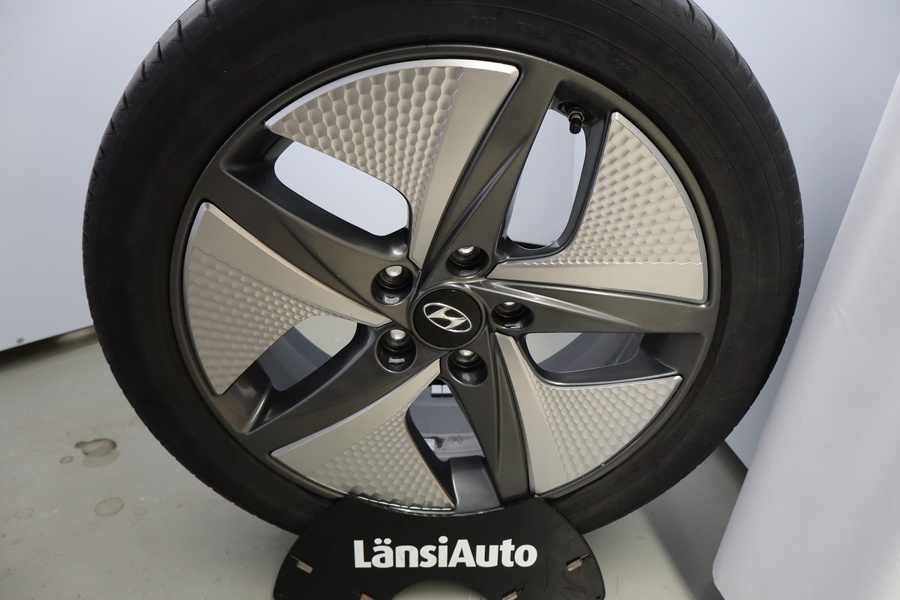 Hyundai IONIQ hybrid vaihtoauto