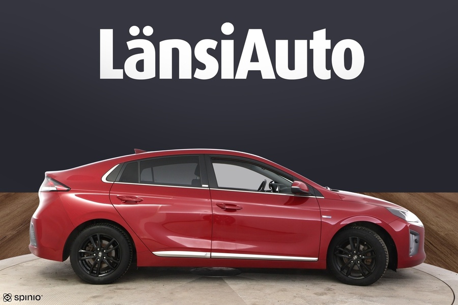 Hyundai IONIQ plug-in vaihtoauto