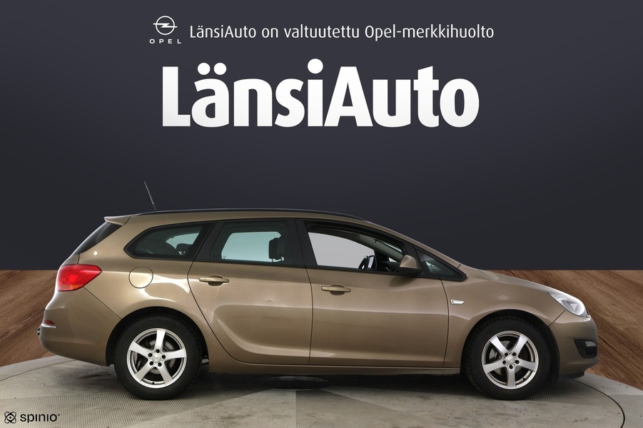 Opel Astra vaihtoauto