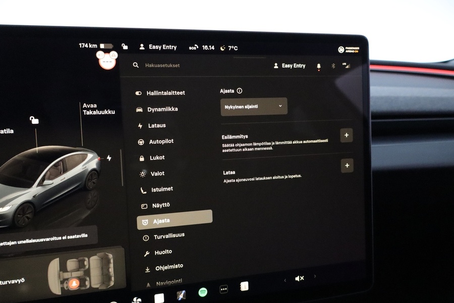 Tesla Model 3 vaihtoauto