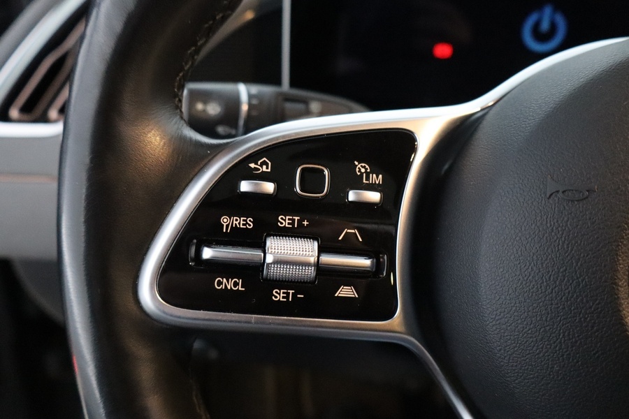 Mercedes-Benz EQC vaihtoauto