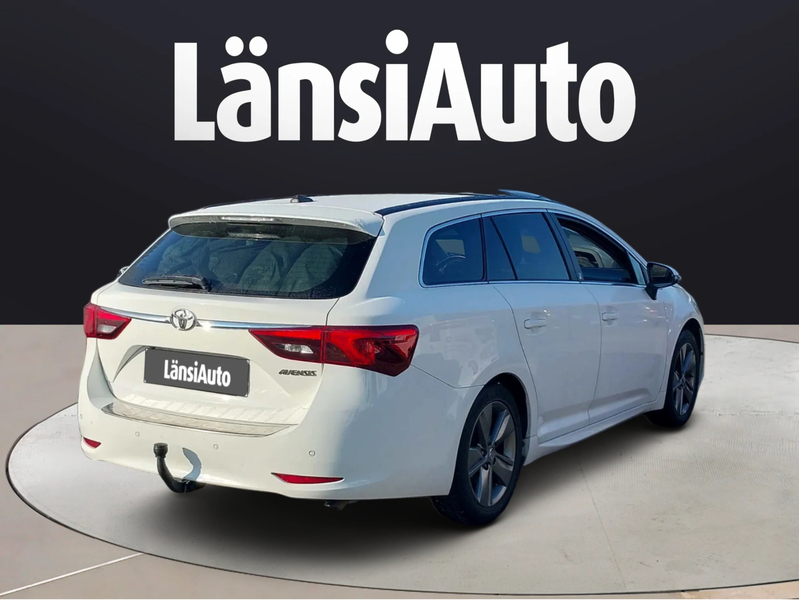 Toyota Avensis vaihtoauto