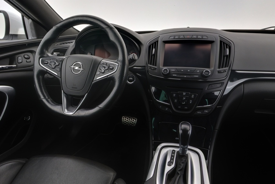 Opel Insignia vaihtoauto