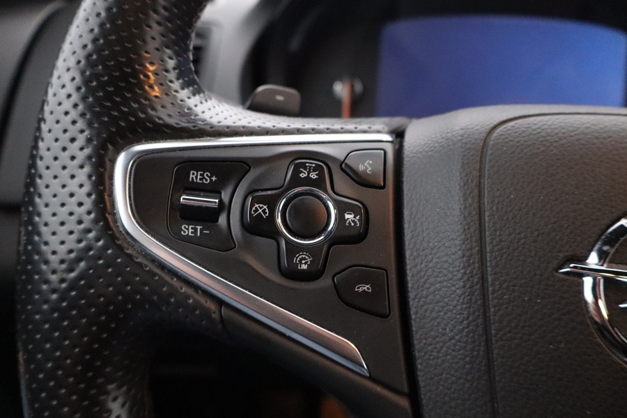 Opel Insignia vaihtoauto