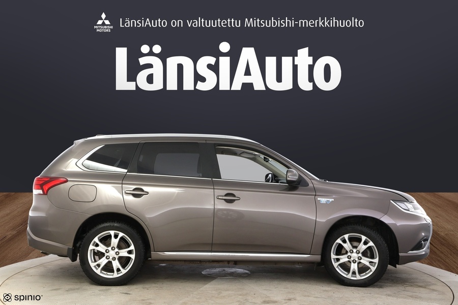 Mitsubishi Outlander PHEV vaihtoauto