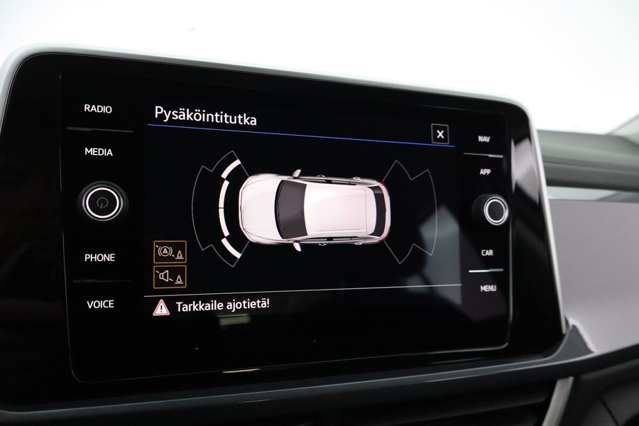 Volkswagen T-Roc vaihtoauto