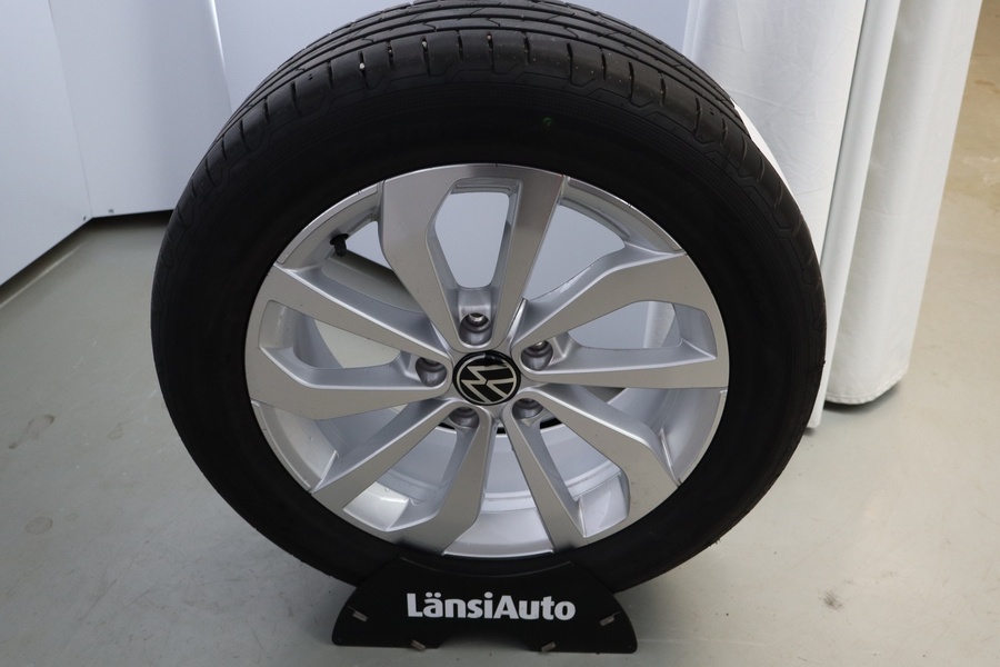 Volkswagen T-Roc vaihtoauto