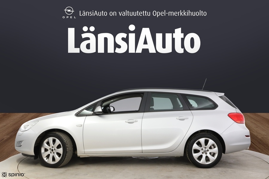 Opel Astra vaihtoauto
