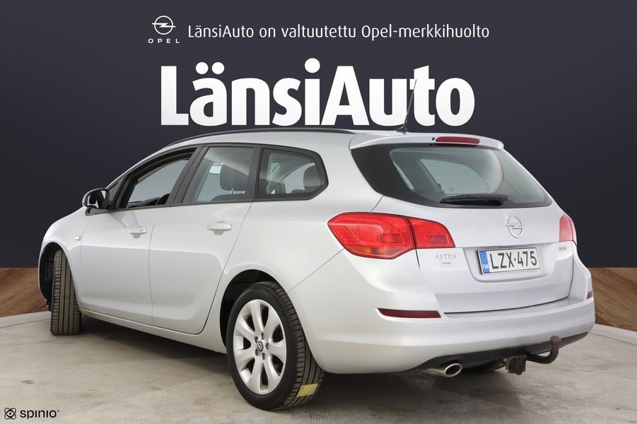 Opel Astra vaihtoauto