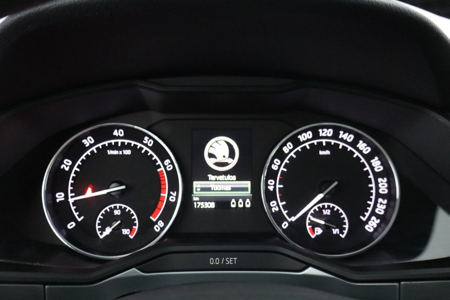 Skoda Superb vaihtoauto