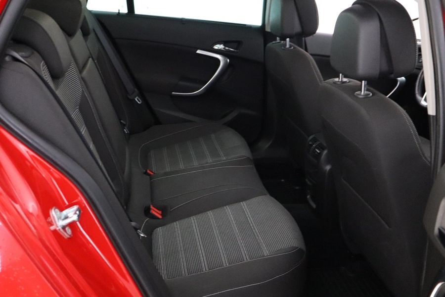 Opel Insignia vaihtoauto