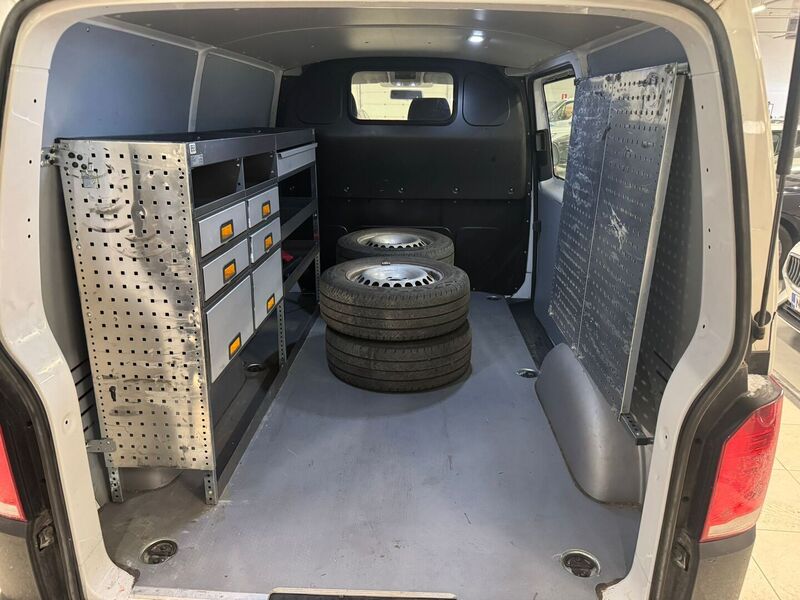 Volkswagen Transporter vaihtoauto