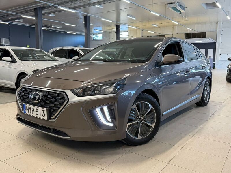 Hyundai IONIQ plug-in vaihtoauto