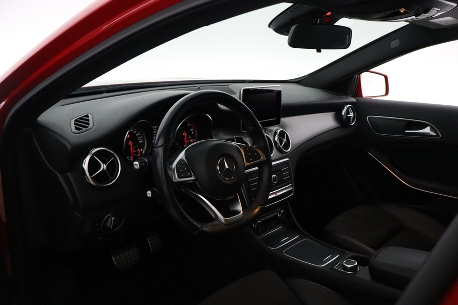 Mercedes-Benz GLA vaihtoauto